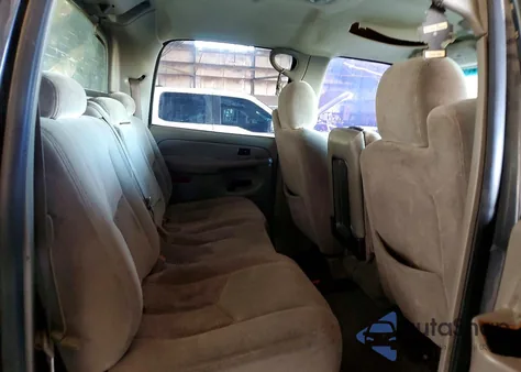 2005 Chevrolet Avalanche C1500 z USA, uszkodzony, nr VIN 3GNEC12Z75G125554